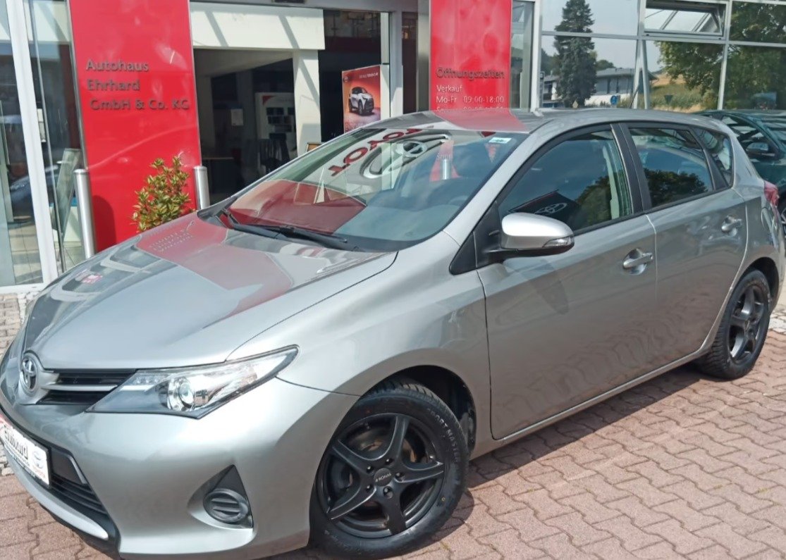 Toyota Auris (2015)