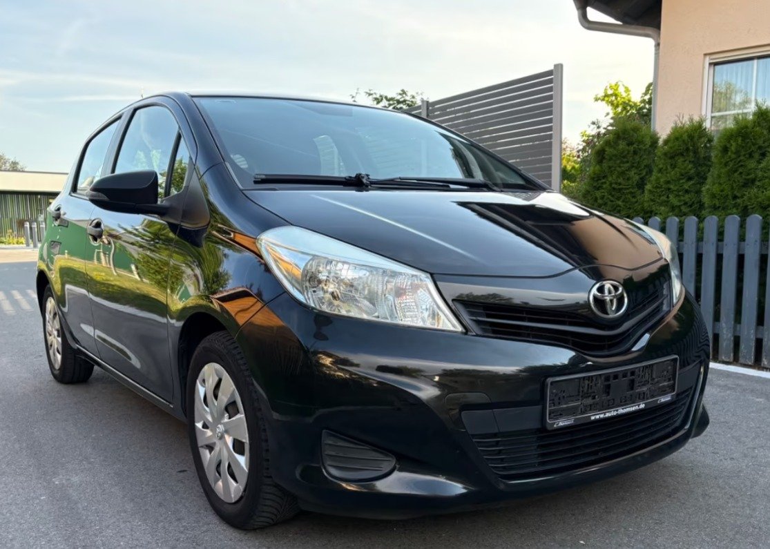 Toyota Yaris (2013)