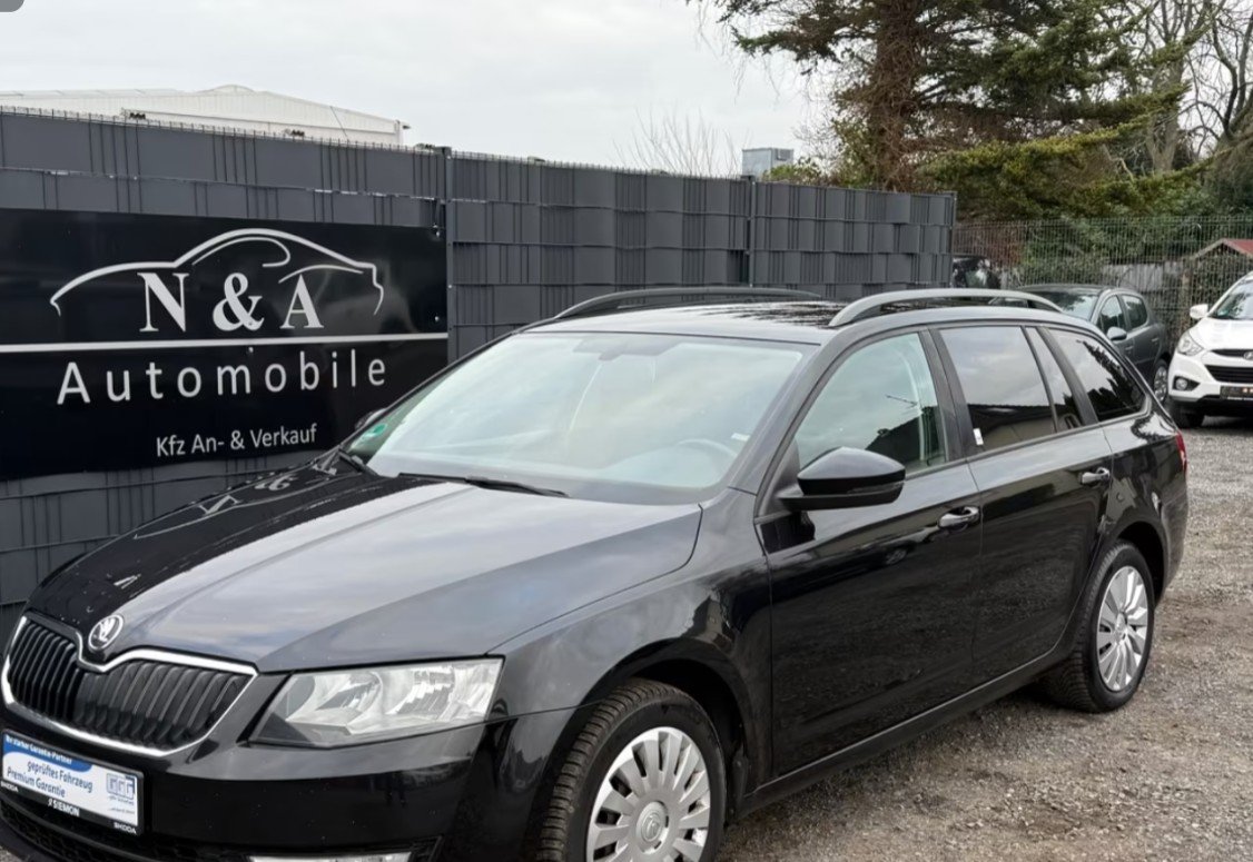 Skoda Octavia Combi Ambition 2.0 TDI DSG (2014)