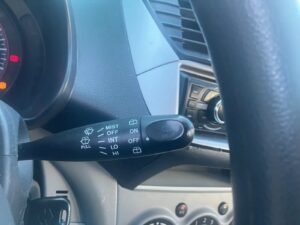 Suzuki Alto 1.0 Base d'occasion à Cotonou — commodo d'essuie-glaces